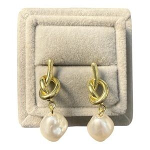 Elegant Gold Knot Pearl Drop Earrings gold tone